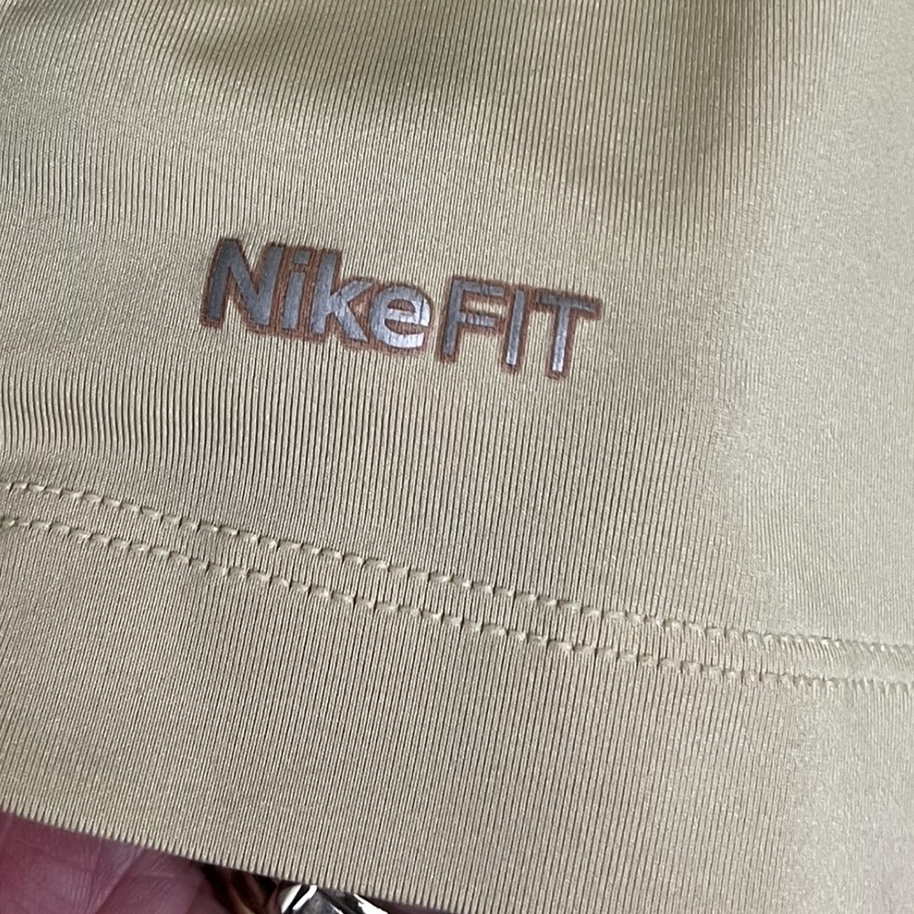 NIKE PRO -tight fit -beige shirt- size XL - Picture 11 of 13